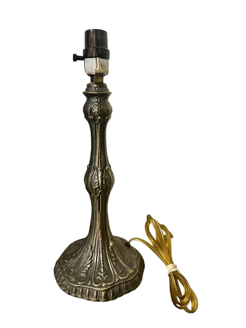 Victorian metal lamp art deco small romantic baroque French scrolling decor dark